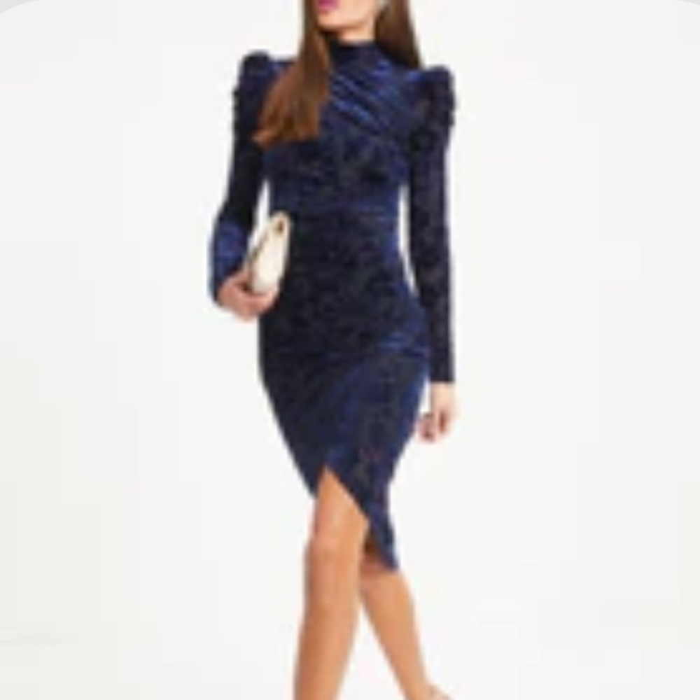 Sold out VICI Elodie Puff Shoulder Burnout Velvet Midi Dress - Navy × 1 Small
